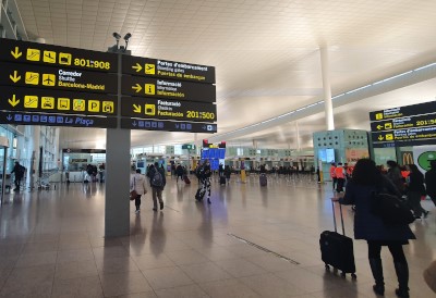 Vista interna dell'aeroporto El Prat